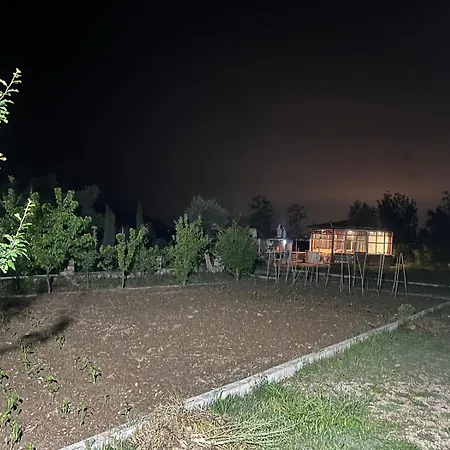 مكان تخييم Kamping تيرانا